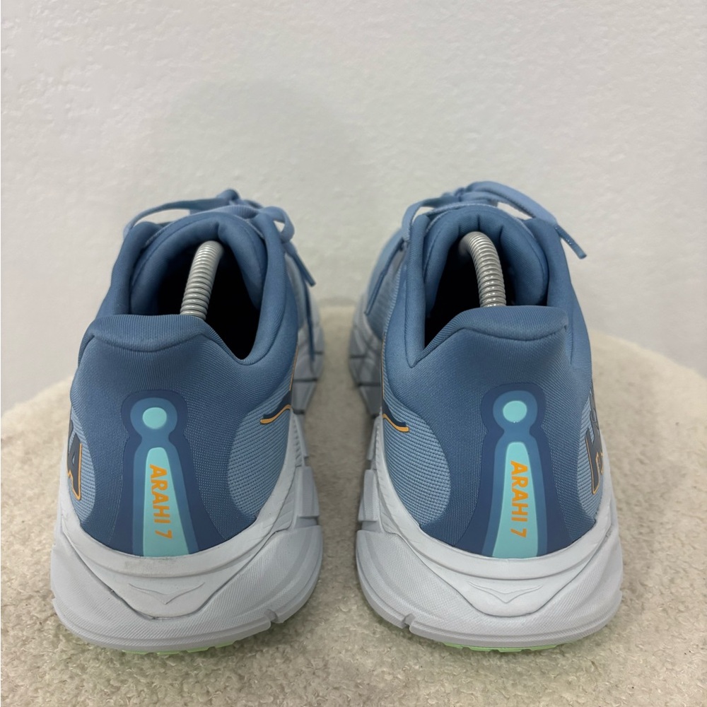HOKA Arahi 7 - Picture 3 of 4